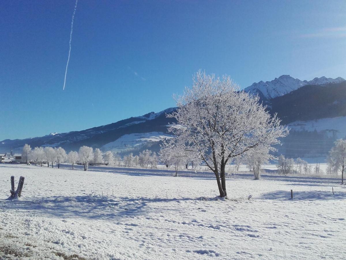 Pension Zu Hause Uttendorf Buitenkant foto