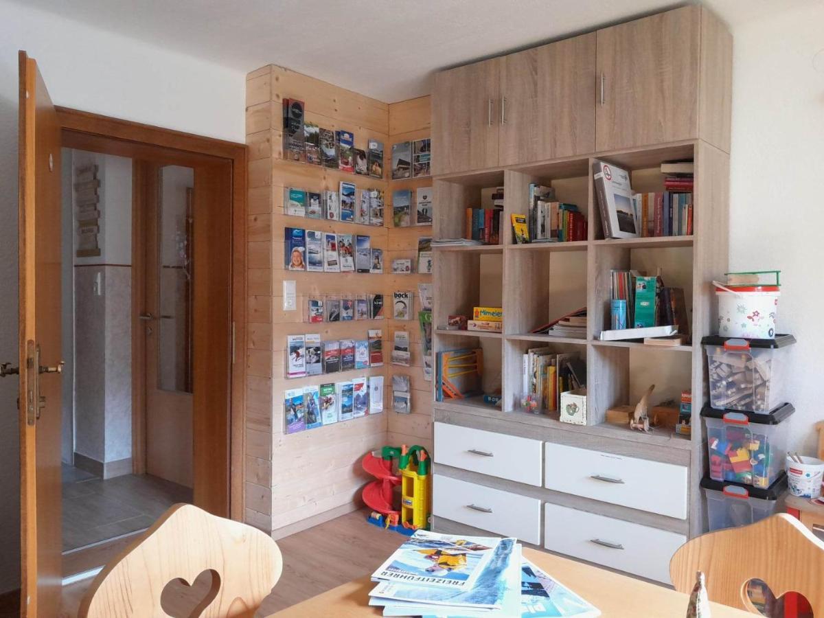 Pension Zu Hause Uttendorf Buitenkant foto