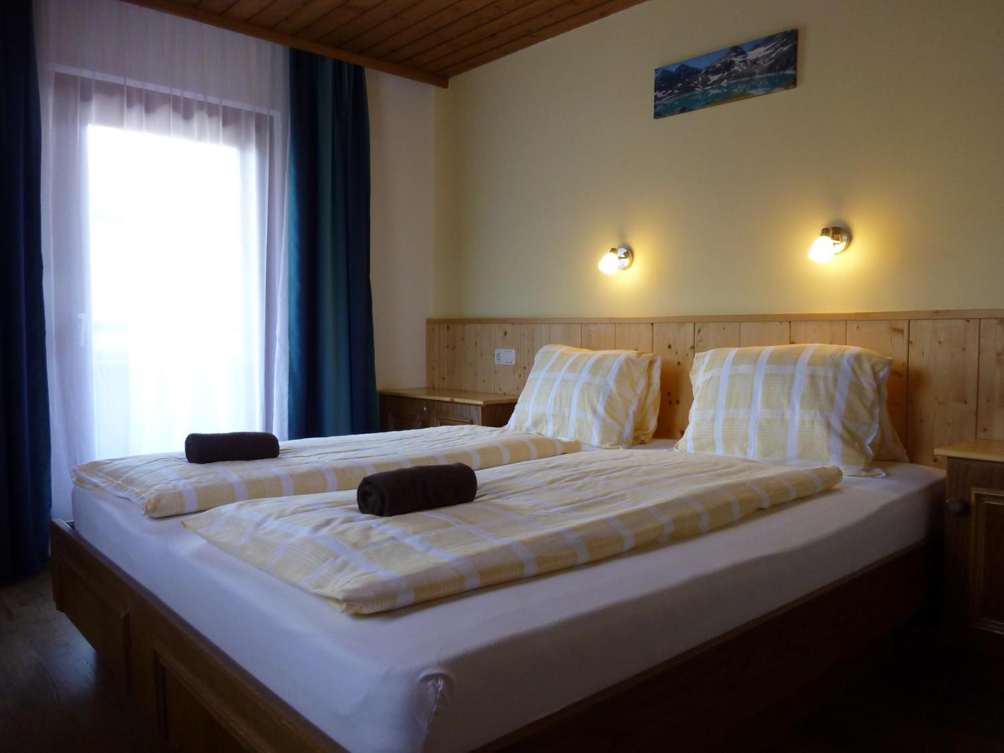 Pension Zu Hause Uttendorf Kamer foto