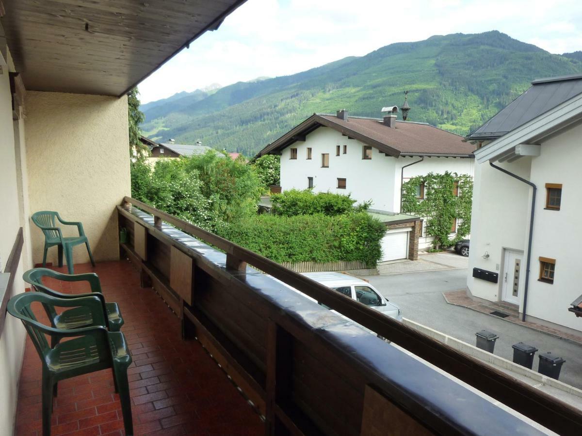 Pension Zu Hause Uttendorf Buitenkant foto