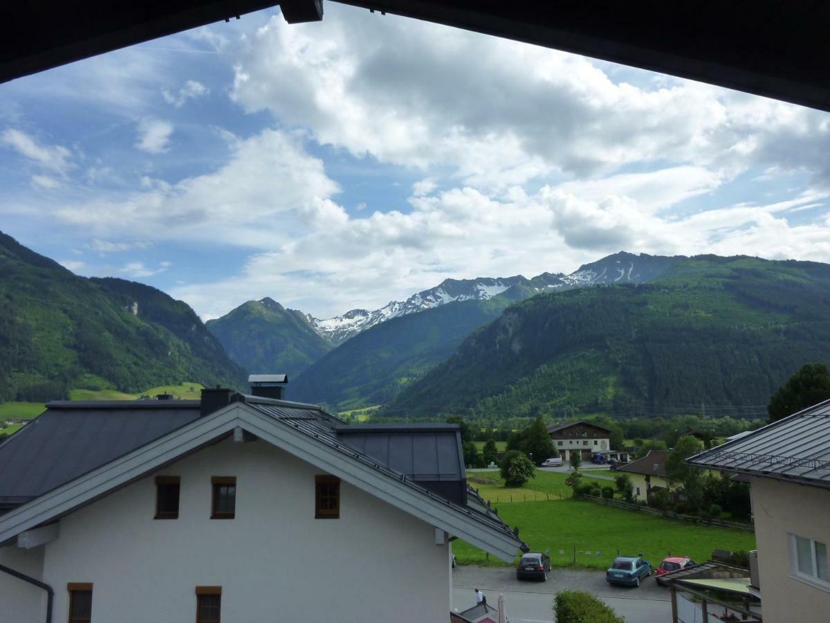 Pension Zu Hause Uttendorf Buitenkant foto